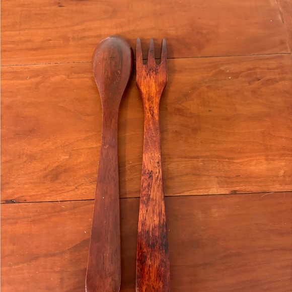 Vintage Wooden Salad Bowl Set w/ 4 Bowls & Serving Utensils - Picture 4 of 13